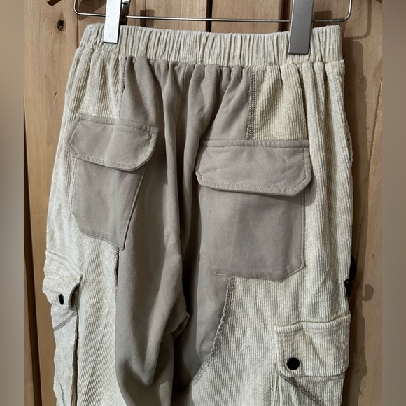 NWOT POL Brown and Beige Cargo Pants - Picture 8 of 9